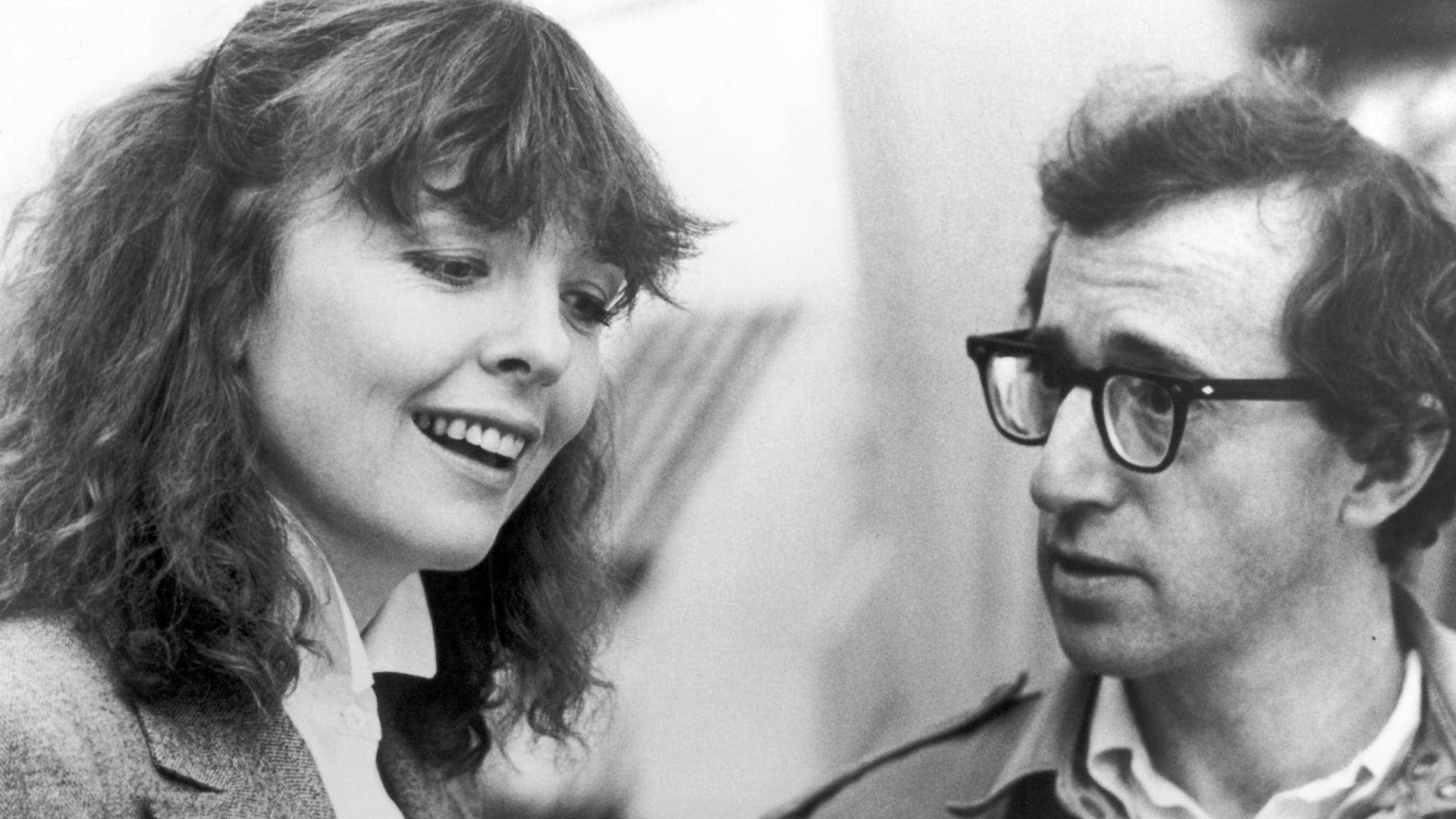 Cinematic background from Manhattan 1979 - Manhattan explores how the life of a middle-aged television writer dating a teenage girl is further complicated when he falls in love with his best friend's mistress.