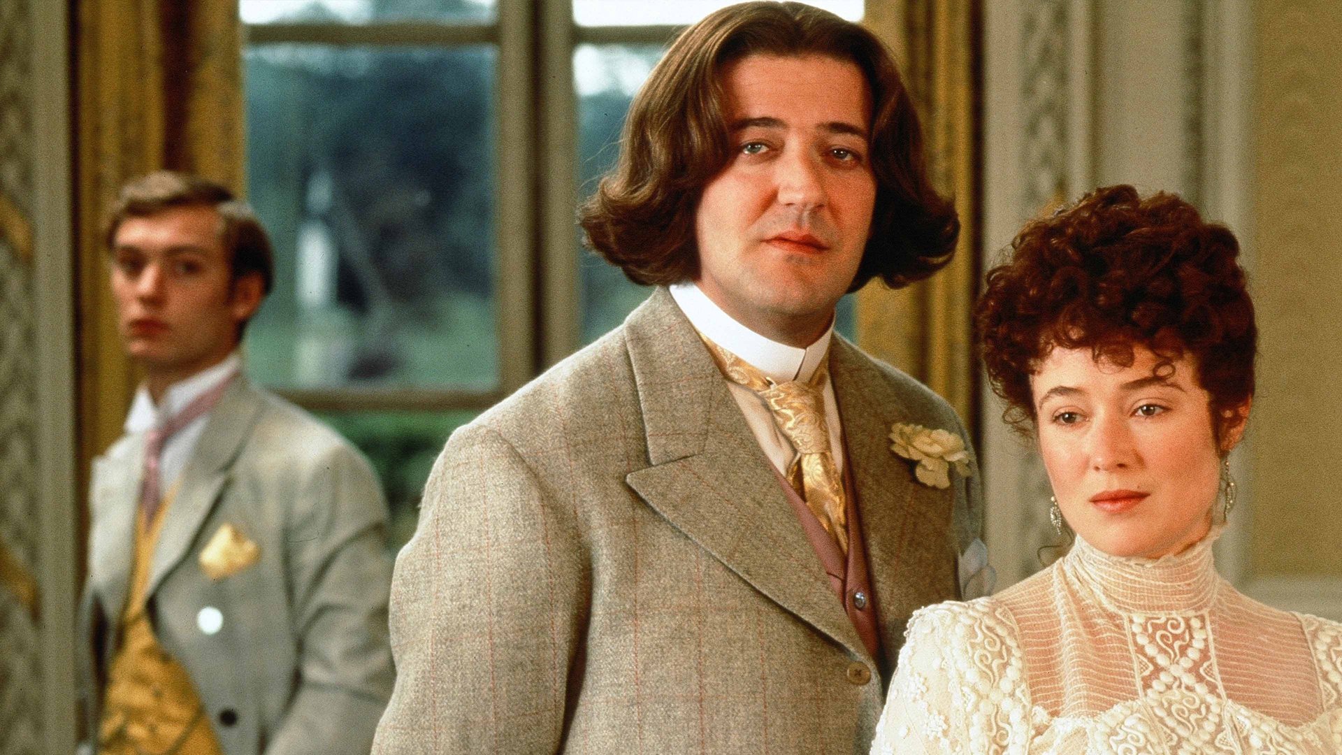 Cinematic background from Wilde 1997 - The story of Oscar Wilde, genius, poet, playwright and the First Modern Man. The self-realisation of his homosexuality caused Wilde enormous torment as he juggled marriage, fatherhood and responsibility with his obsessive love for Lord Alfred Douglas.