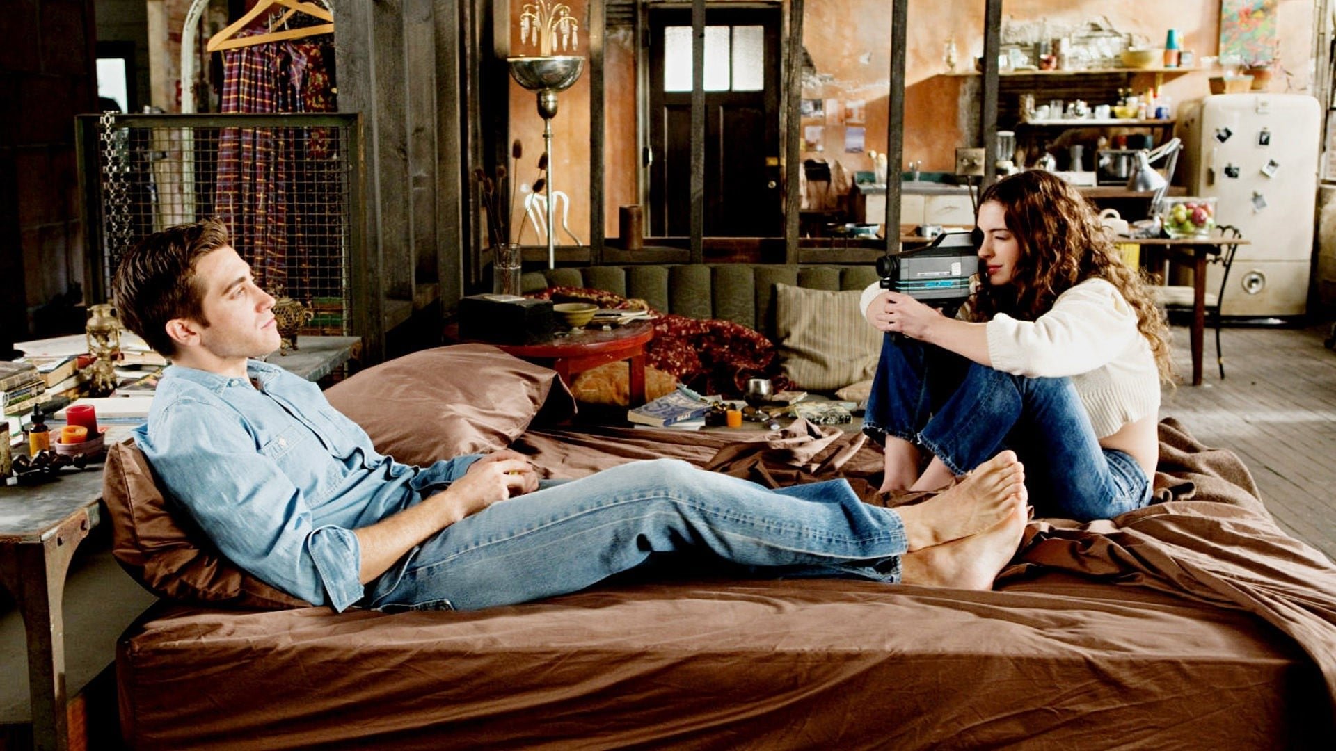 Cinematic background from Love & Other Drugs 2010 - Maggie is an alluring free spirit who won't let anyone – or anything – tie her down. But she meets her match in Jamie, whose relentless and nearly infallible charm serves him well with the ladies and the cutthroat world of pharmaceutical sales. Maggie and Jamie's evolving relationship takes them both by surprise, as they find themselves under the influence of the ultimate drug: love.