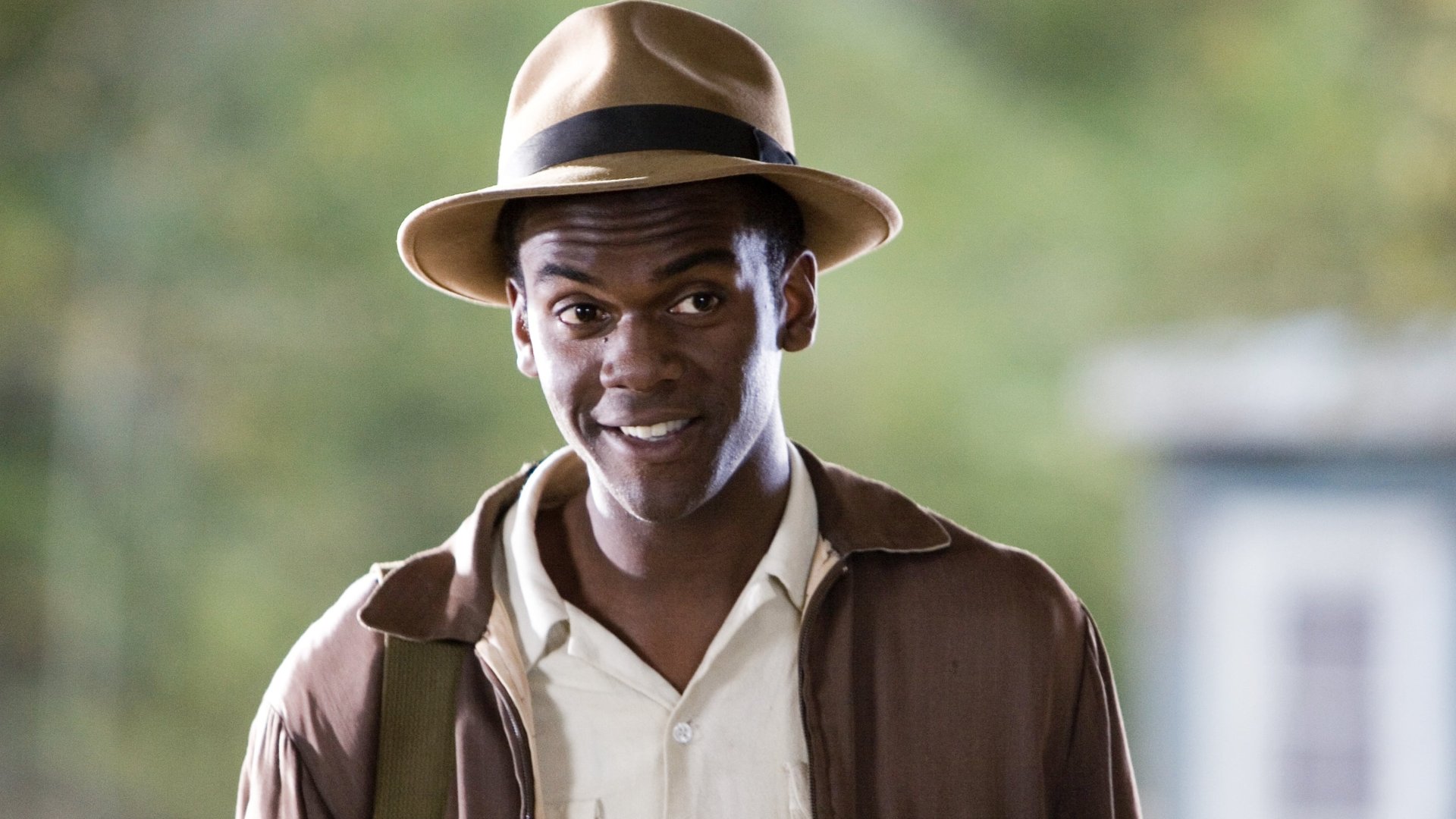Cinematic background from Honeydripper 2007 - In 1950s Alabama, the owner of the Honeydripper juke joint finds his business dropping off and against his better judgment, hires a young electric guitarist in a last ditch effort to draw crowds during harvest time.