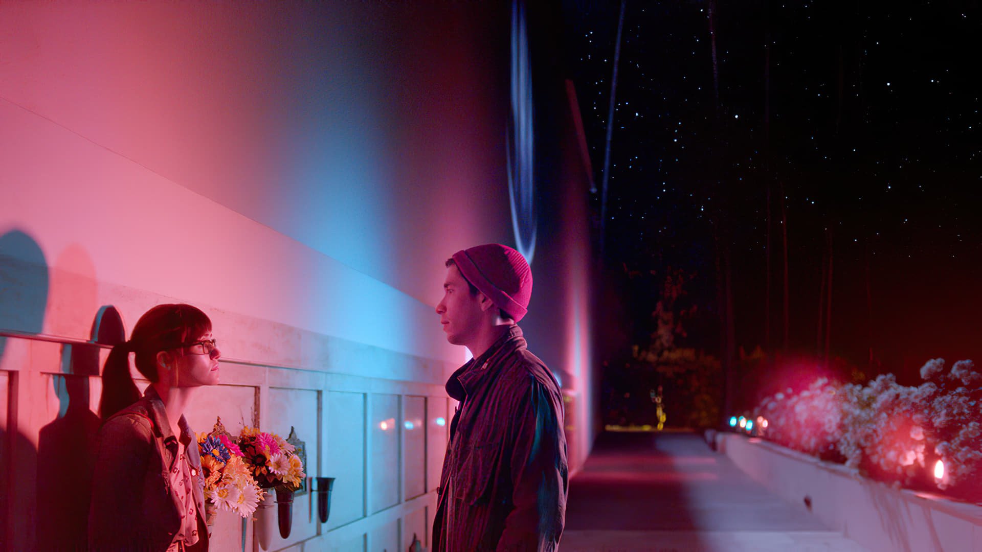 Cinematic background from Comet 2014 - When a chance encounter brings together the cynical Dell and the quick-witted Kimberly, the stage is set for a tempestuous love affair that unfolds like a puzzle. As the film zigzags back and forth in time-from a meteor shower in LA, to an encounter in a Paris hotel room, to a fateful phone call — an unforgettable portrait of a relationship emerges.