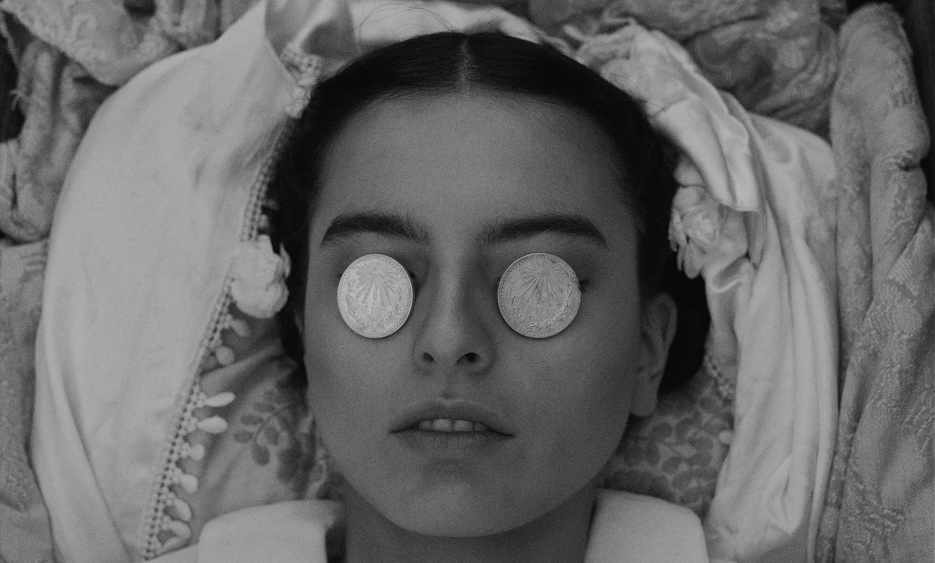 Cinematic background from alt-J - 3WW 2017 - null