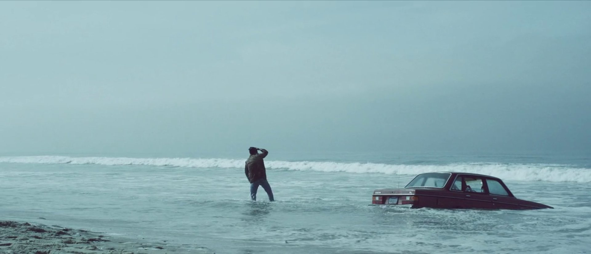 Cinematic background from Bonobo - First Fires 2013 - null