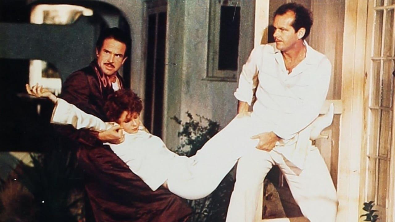 Cinematic background from The Fortune 1975 - Two bumbling hustlers in the 1920s attempt to gain the fortune of an heiress. Nothing will stop them, not even murder.