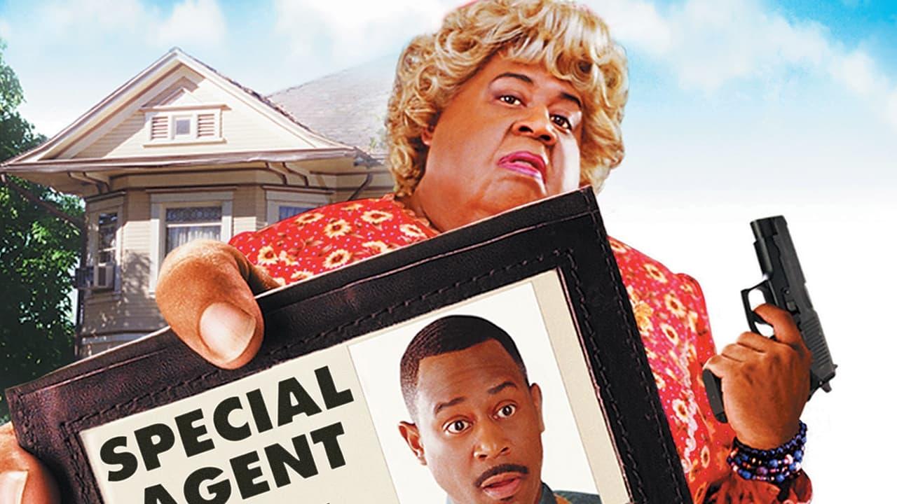 Cinematic background from Big Momma's House 2000 - When a street-smart FBI agent is sent to Georgia to protect a beautiful single mother and her son from an escaped convict, he is forced to impersonate a crass Southern granny known as Big Momma in order to remain incognito.