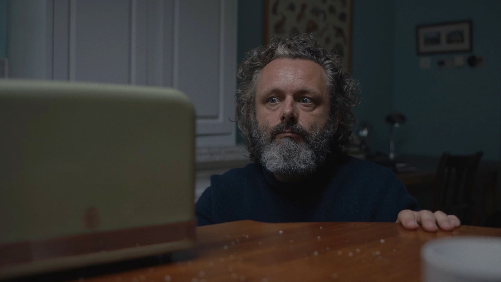 Cinematic background from Kelly Lee Owens feat. John Cale - Corner Of My Sky 2020 - null