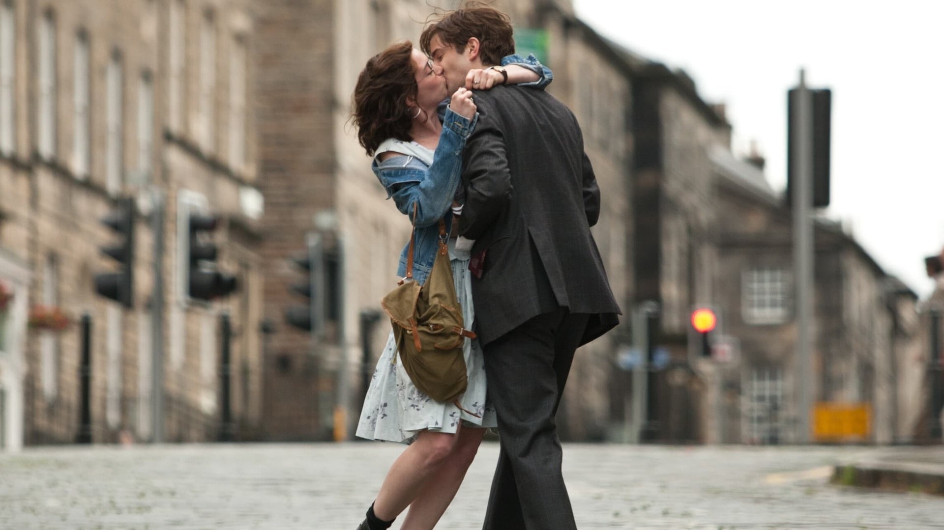 Cinematic background from One Day 2011 - A romantic comedy centered on Dexter and Emma, who first meet during their graduation in 1988 and proceed to keep in touch regularly. The film follows what they do on July 15 annually, usually doing something together.