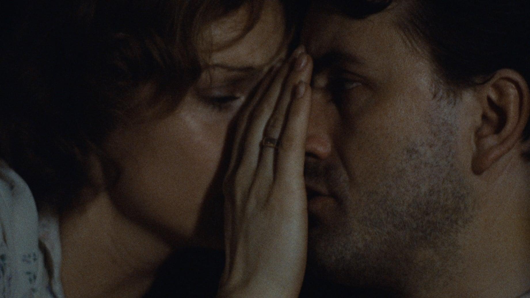 Cinematic background from Confidence 1980 - Janos and Kata are thrown together during the Second World War and forced to pose as husband and wife to hide from the Nazis. The intensity and suffocating intimacy of their new relationship and the circumstances in which they find themselves, forces them to confront past prejudices and assumptions and challenge what they truly believe.