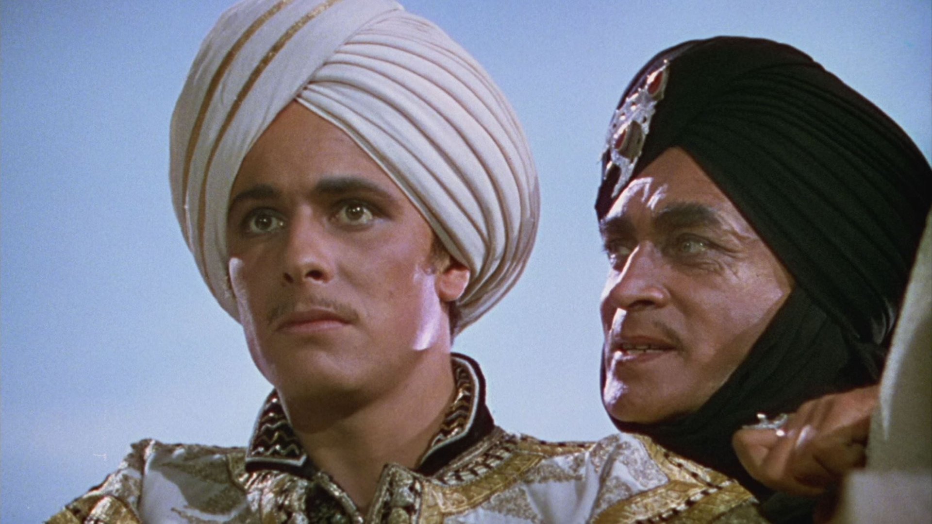 Cinematic background from The Thief of Bagdad 1940 - When Prince Ahmad is blinded and cast out of Bagdad by the nefarious Jaffar, he joins forces with the scrappy thief Abu to win back his royal place, as well as the heart of a beautiful princess.