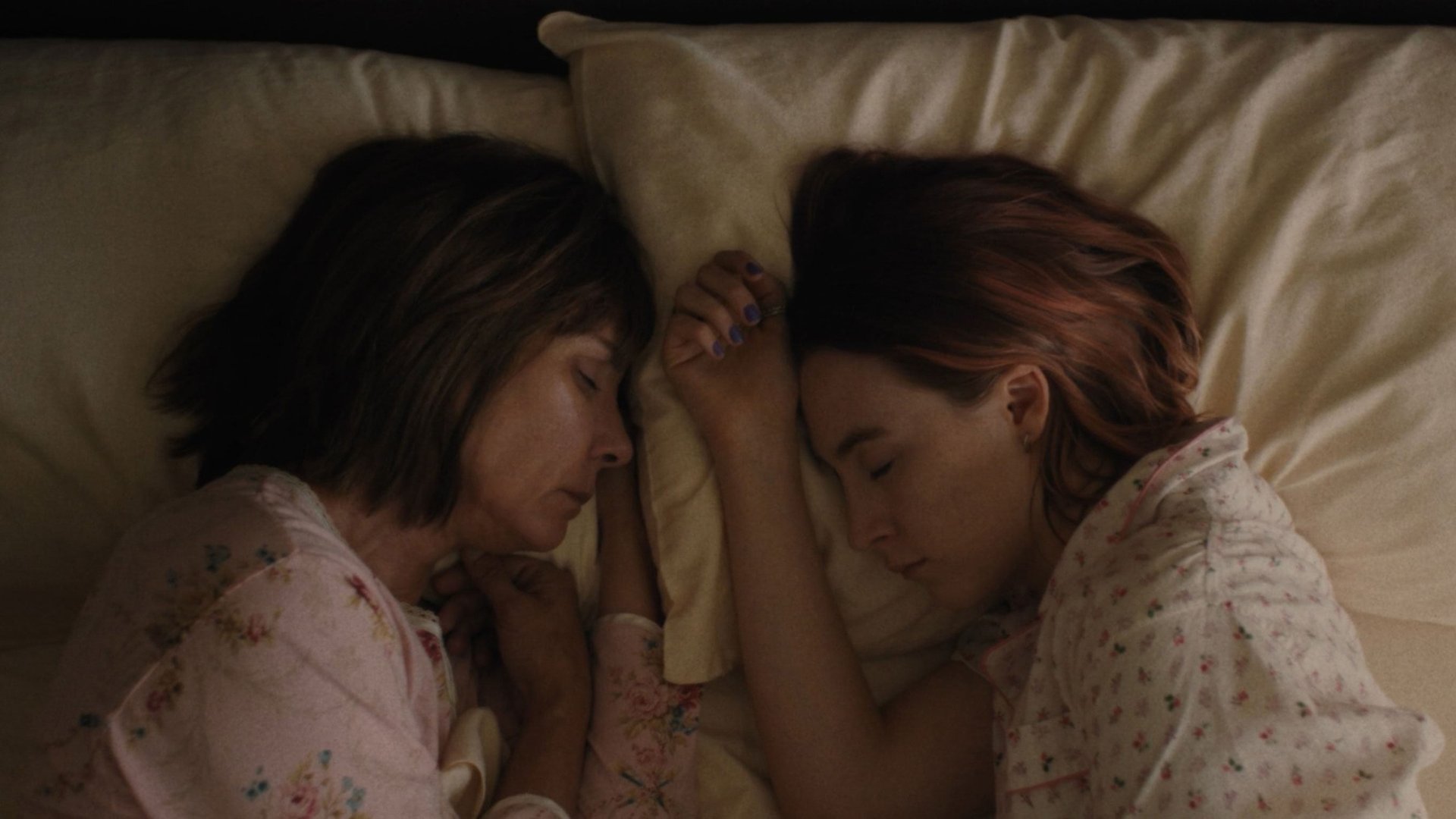 Cinematic background from Lady Bird 2017 - Lady Bird McPherson, a strong willed, deeply opinionated, artistic 17 year old comes of age in Sacramento. Her relationship with her mother and her upbringing are questioned and tested as she plans to head off to college.