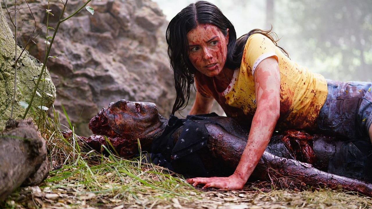 Cinematic background from Nightmare Cinema 2018 - A series of down-on-their-luck individuals enter the decrepit and spine-chilling Rialto theater, only to have their deepest and darkest fears brought to life on the silver screen by The Projectionist – a mysterious, ghostly figure who holds the nightmarish futures of all who attend his screenings.