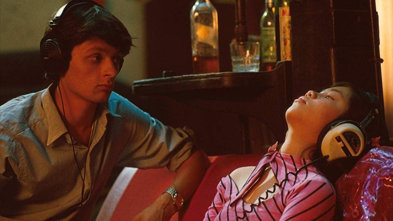 Cinematic background from Diva 1981 - Jules, a young Parisian postman, secretly records a concert performance given by the opera singer Cynthia Hawkins, whom he idolises. The following day, Jules runs into a woman who is being pursued by armed thugs. Before she is killed, the woman slips an audio cassette into his mail bag...