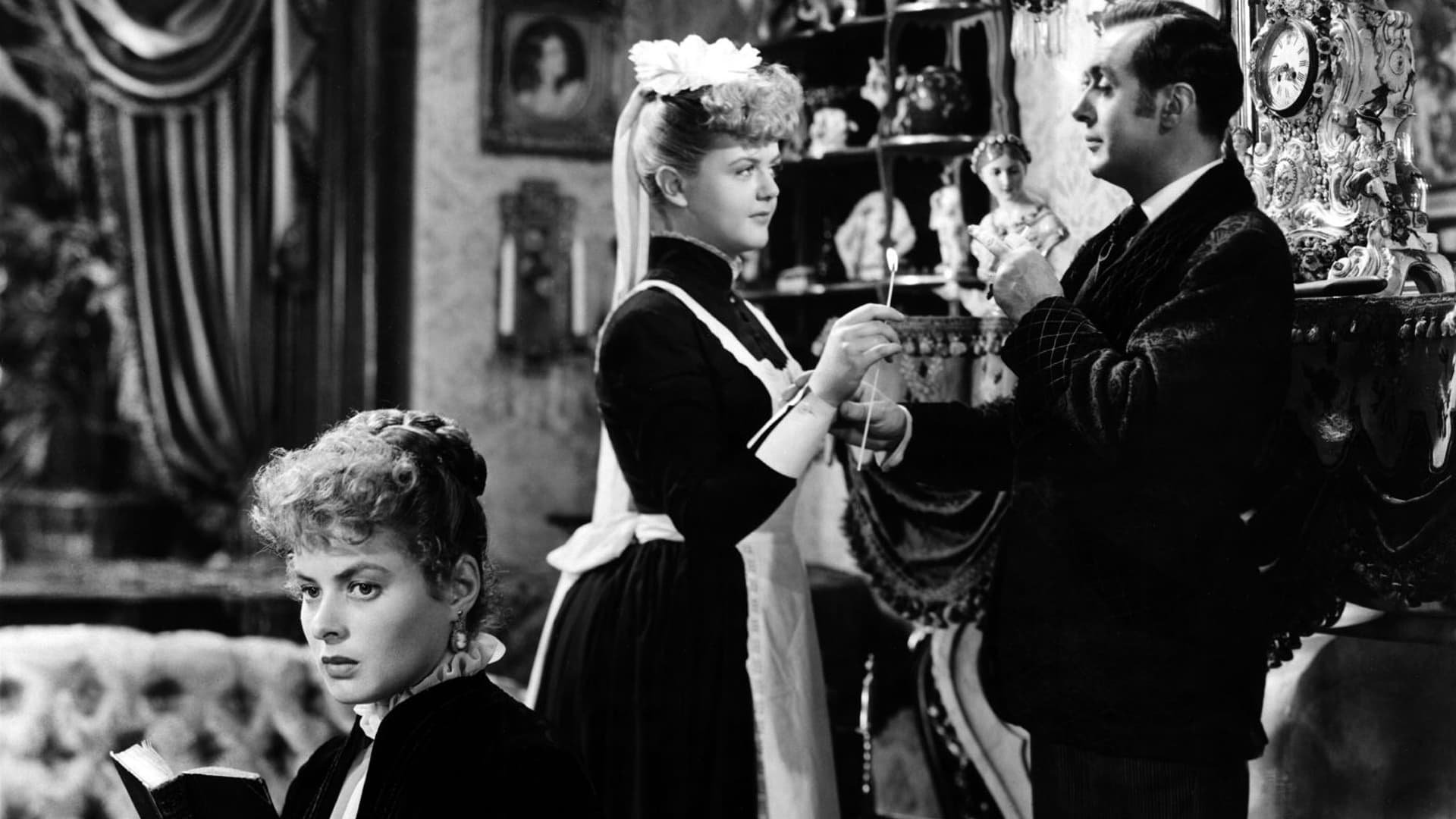 Cinematic background from Gaslight 1944 - A newlywed fears she's going mad when strange things start happening at the family mansion.