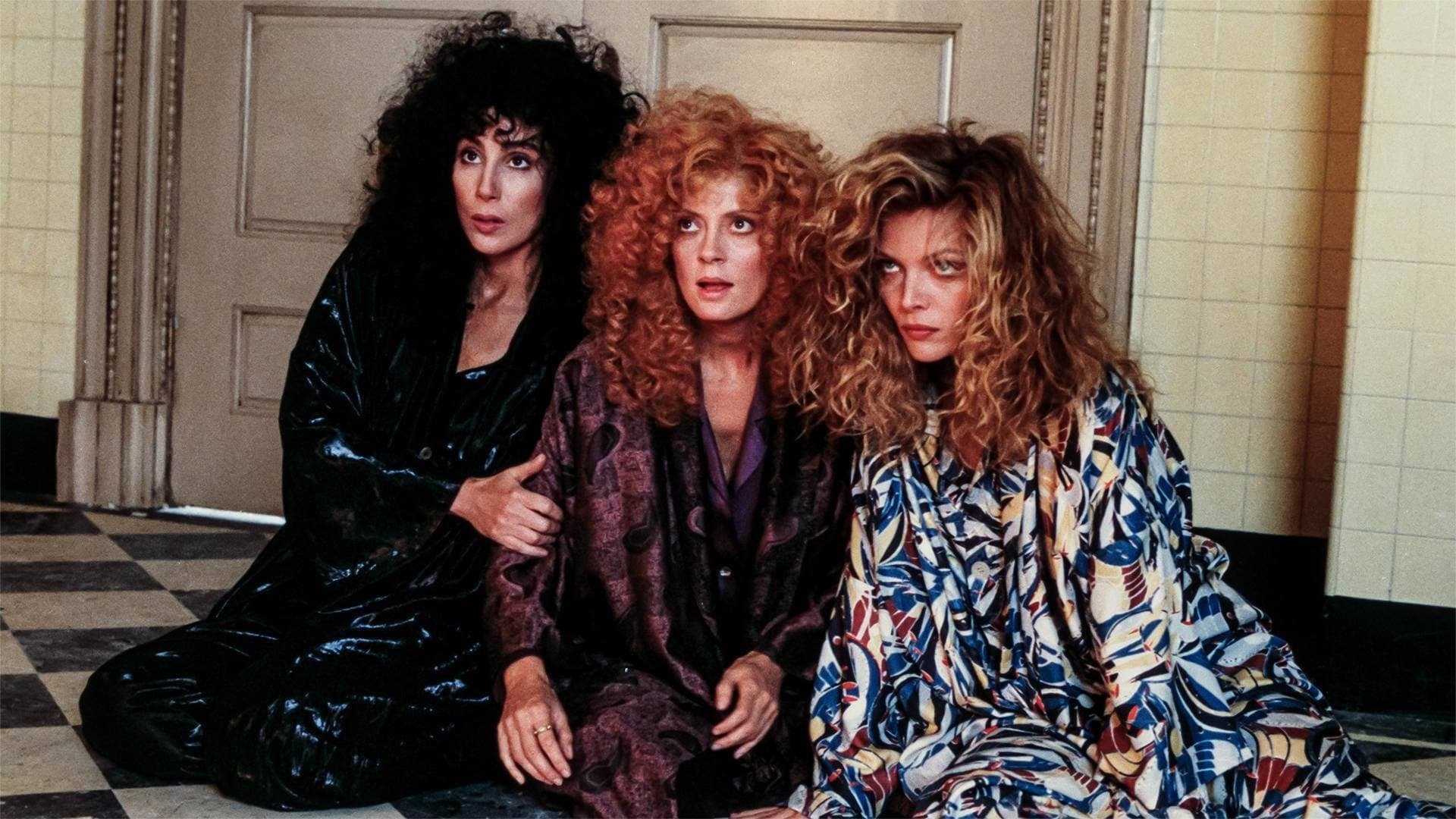 Cinematic background from The Witches of Eastwick 1987 - Three single women in a picturesque Rhode Island village have their wishes granted - at a cost - when a mysterious and flamboyant man arrives in their lives.