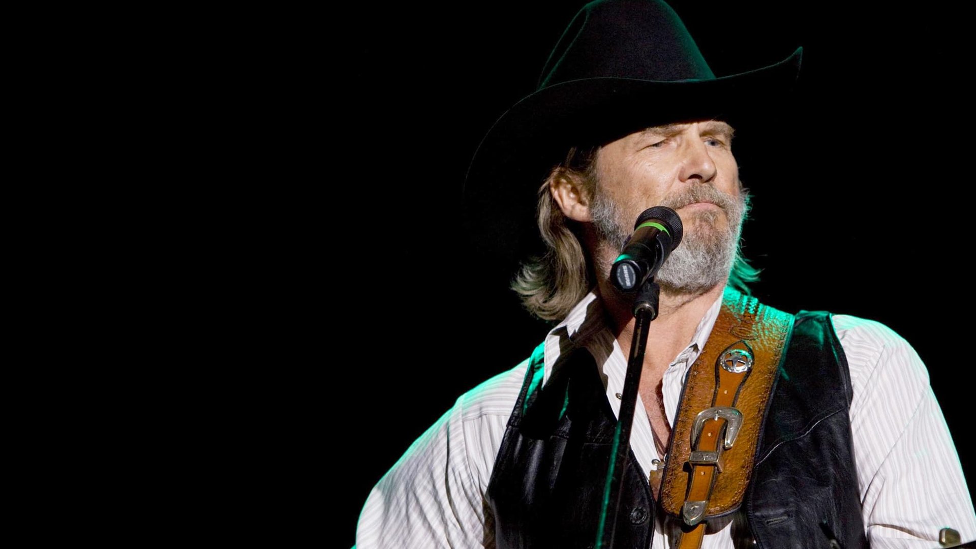 Cinematic background from Crazy Heart 2009 - When reporter Jean Craddock interviews Bad Blake—an alcoholic, seen-better-days country music legend—they connect, and the hard-living crooner sees a possible saving grace in a life with Jean and her young son.