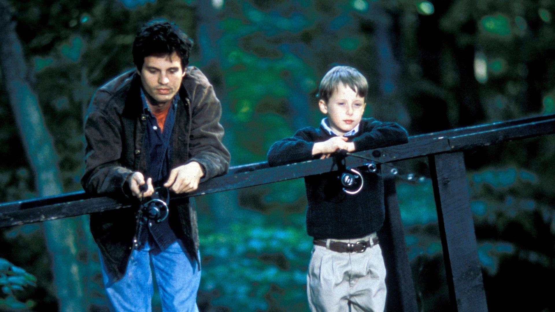 Cinematic background from You Can Count on Me 2000 - A single mother's life is thrown into turmoil after her struggling, rarely-seen younger brother returns to town.