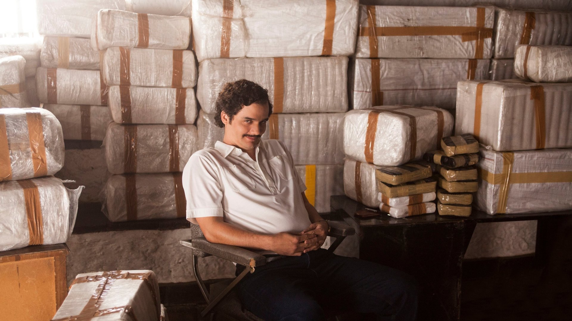 Cinematic background from Narcos 2015 - 2017 - A gritty chronicle of the war against Colombia's infamously violent and powerful drug cartels.