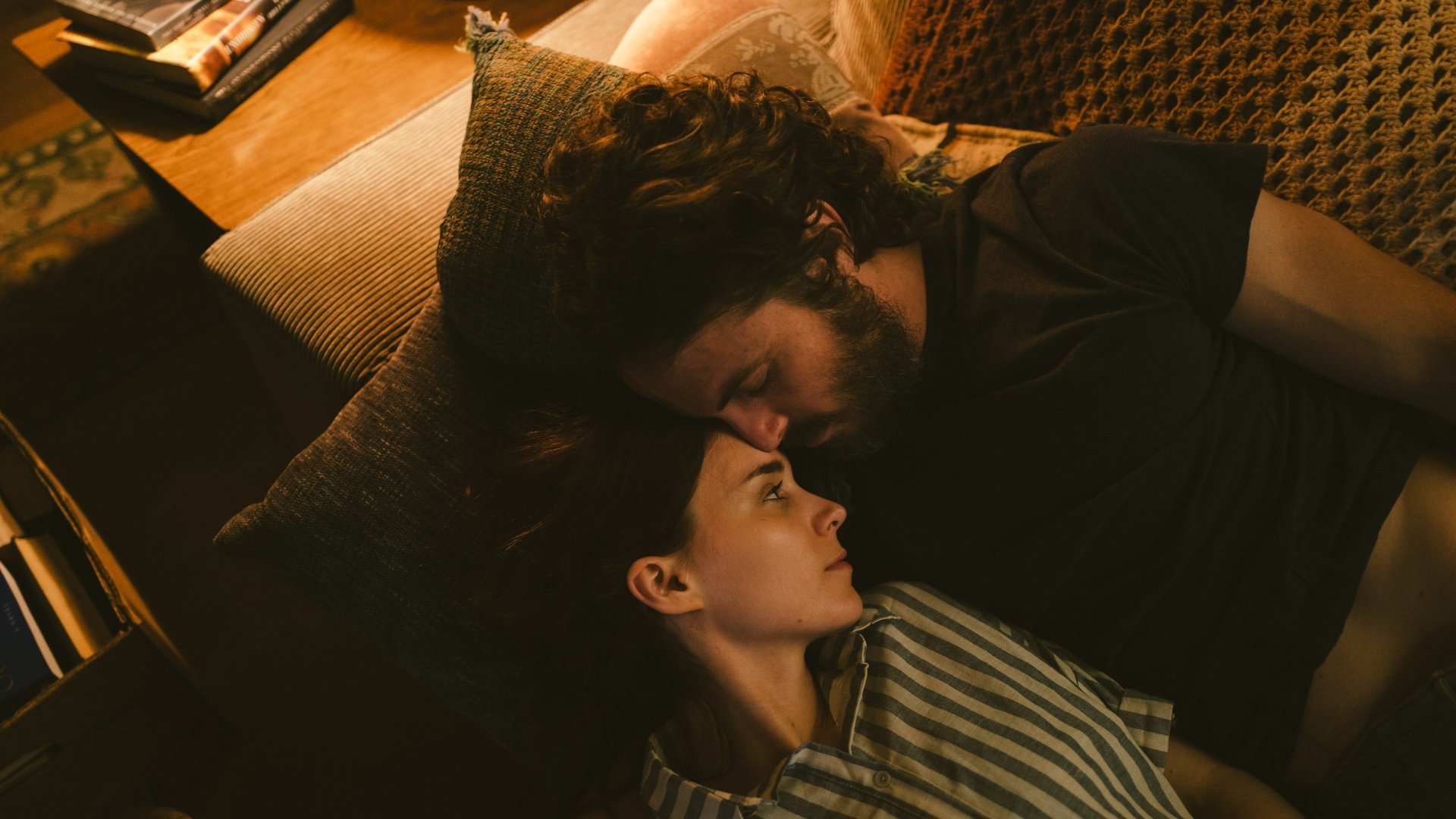 Cinematic background from A Ghost Story 2017 - Recently deceased, a white-sheeted ghost returns to his suburban home to console his bereft wife, only to find that in his spectral state he has become unstuck in time, forced to watch passively as the life he knew and the woman he loves slowly slip away.