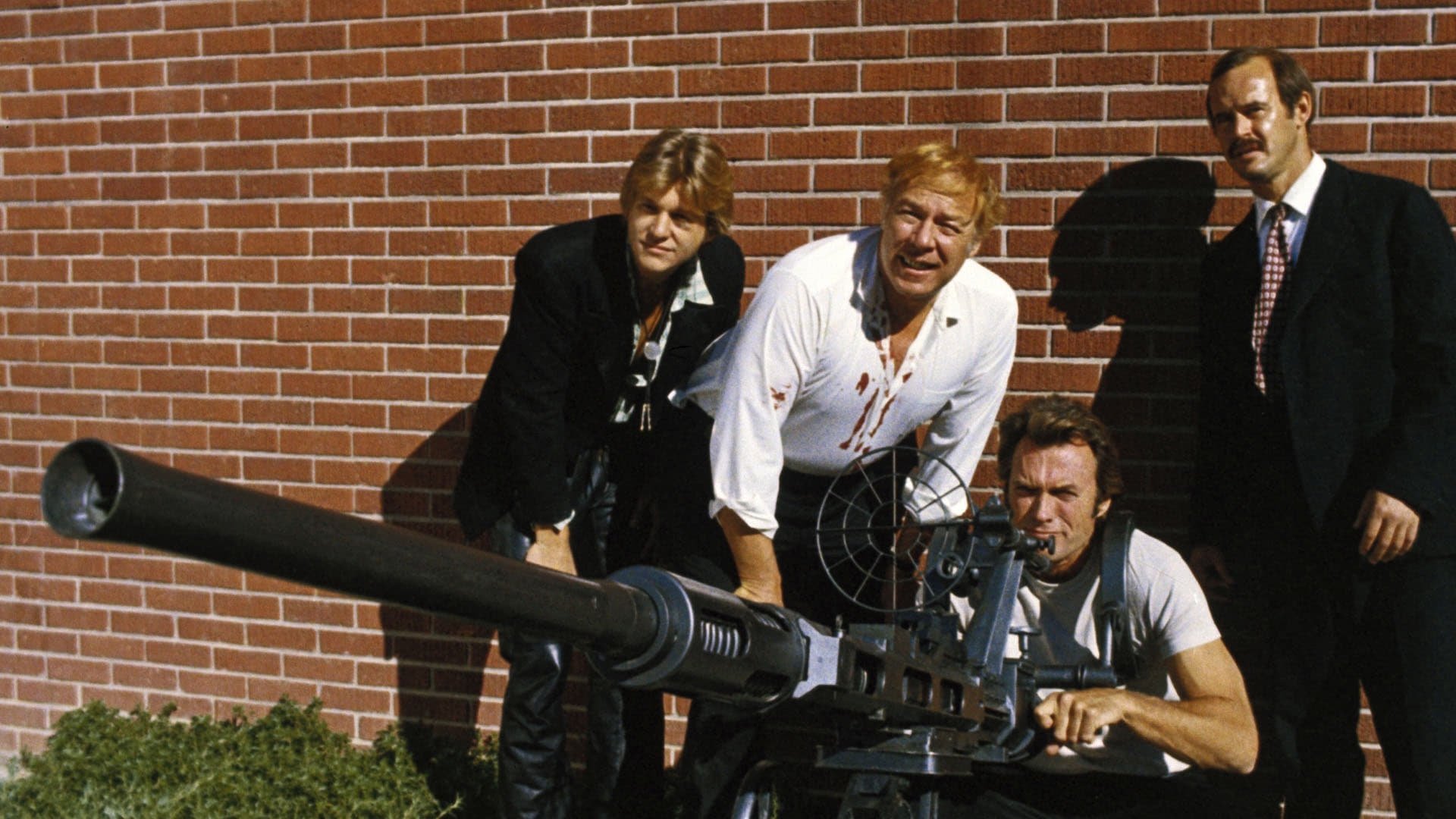 Cinematic background from Thunderbolt and Lightfoot 1974 - With the help of an irreverent young sidekick, a bank robber gets his old gang back together to organise a daring new heist.