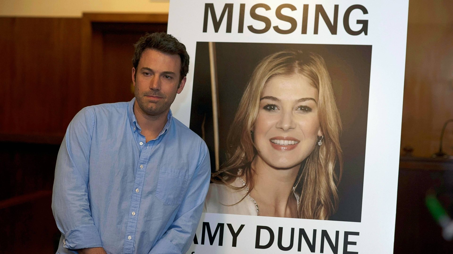 Cinematic background from Gone Girl 2014 - With his wife's disappearance having become the focus of an intense media circus, a man sees the spotlight turned on him when it's suspected that he may not be innocent.