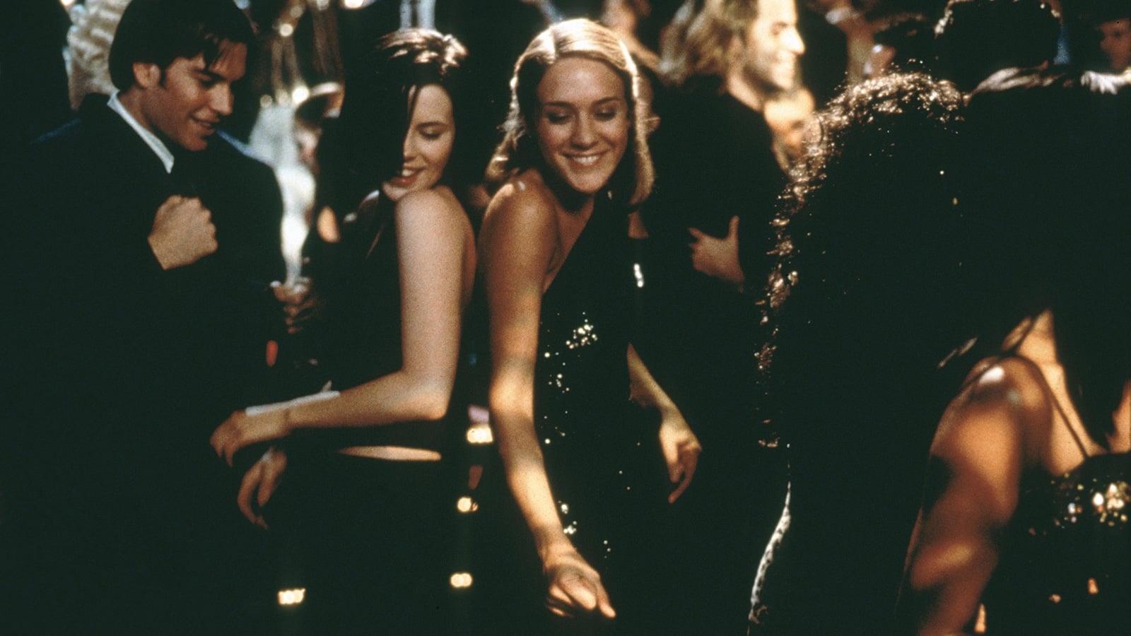 Cinematic background from The Last Days of Disco 1998 - Two young women and their friends spend spare time at an exclusive nightclub in 1980s New York.