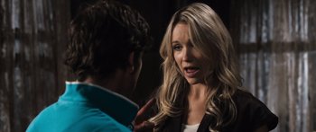 Movie still from “Tucker and Dale vs Evil” (2010), directed by Eli Craig – A man and a woman talking to each other; Close Up shot, Over the shoulder angle