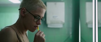 Movie still from “Underwater” (2020), directed by William Eubank – Close Up shot, Low angle