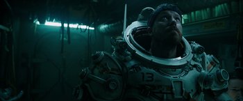 Movie still from “Underwater” (2020), directed by William Eubank – Close Up shot, Overhead angle