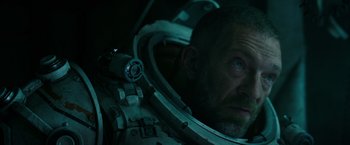 Movie still from “Underwater” (2020), directed by William Eubank – Close Up shot, Low angle