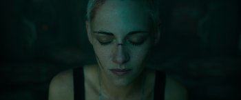 Movie still from “Underwater” (2020), directed by William Eubank – Close Up shot, Overhead angle