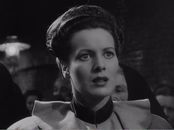 Movie still from “How Green Was My Valley” (1941), directed by John Ford – A black - and - white photo of a woman in a hat; Close Up shot, Low angle