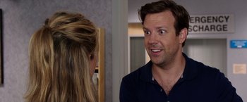 Movie still from “We're the Millers” (2013), directed by Rawson Marshall Thurber – A man and a woman talking to each other; Close Up shot, Over the shoulder angle