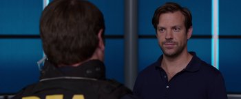 Movie still from “We're the Millers” (2013), directed by Rawson Marshall Thurber – Two men are looking at each other in the mirror; Close Up shot, Over the shoulder angle