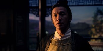 Movie still from “Marco Polo” (2014), created by John Fusco – A man wearing a robe and a hat; Close Up shot, Low angle