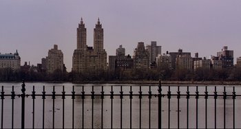 Movie still from “Margaret” (2011), directed by Kenneth Lonergan – A view of a city from across the water; Extreme Wide shot, Low angle