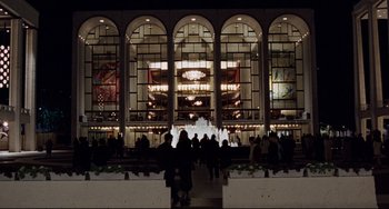 Movie still from “Margaret” (2011), directed by Kenneth Lonergan – A group of people standing in front of a large building; Extreme Wide shot, Low angle