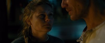 Movie still from “Midnight Special” (2016), directed by Jeff Nichols – A woman and a man are talking to each other; Close Up shot, Over the shoulder angle