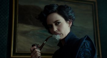 Movie still from “Miss Peregrine's Home for Peculiar Children” (2016), directed by Tim Burton – A woman is smoking a pipe in front of a painting; Close Up shot, Low angle