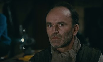 Movie still from “Muriel” (1963), directed by Alain Resnais – A person wearing a scarf; Close Up shot, Low angle