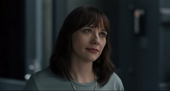 Movie still from “On the Rocks” (2020), directed by Sofia Coppola – A person wearing a necklace; Close Up shot, Low angle