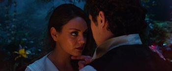 Movie still from “Oz the Great and Powerful” (2013), directed by Sam Raimi – A man and a woman looking into each others eyes; Close Up shot, Over the shoulder angle
