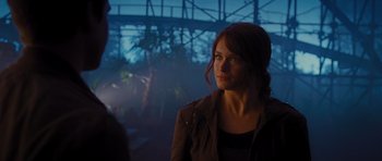 Movie still from “Percy Jackson: Sea of Monsters” (2013), directed by Thor Freudenthal – A beautiful young woman standing next to a tree; Close Up shot, Over the shoulder angle