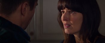 Movie still from “Poltergeist” (2015), directed by Gil Kenan – A person talking to another person; Close Up shot, Over the shoulder angle