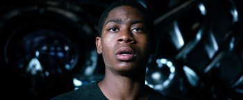 Movie still from “Power Rangers” (2017), directed by Dean Israelite – A person with a black shirt; Close Up shot, Low angle