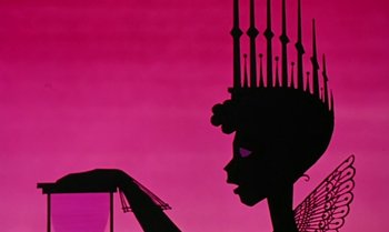 Movie still from “Princes and Princesses” (2000), directed by Michel Ocelot – A silhouette of a woman with a crown on her head; Medium shot, Low angle