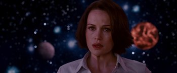 Movie still from “Race to Witch Mountain” (2009), directed by Andy Fickman – A person with short hair; Close Up shot, Over the shoulder angle