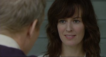 Movie still from “Rachel Getting Married” (2008), directed by Jonathan Demme – A person talking to another person; Close Up shot, Over the shoulder angle