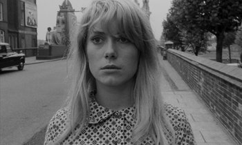 Movie still from “Repulsion” (1965), directed by Roman Polanski – Black and white photograph of a woman with long blonde hair; Close Up shot, Low angle