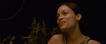 Movie still from “Seven Pounds” (2008), directed by Gabriele Muccino – A person wearing a necklace; Close Up shot, Over the shoulder angle