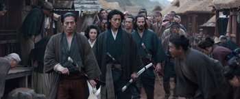Movie still from “47 Ronin” (2013), directed by Carl Rinsch – Medium shot, Low angle